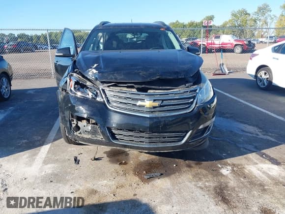 ✅ 2017 Chevrolet Traverse LT • VIN: 1GNKVGKD1HJ318628 • Lot: 43429318. Wystawiony na IAAI z przebiegiem 133 441 mil. Bezpłatny archiwum sprzedaży aukcyjnych z USA i szczegółowy raport historii pojazdu na DreamBid. Zdjęcie 6.