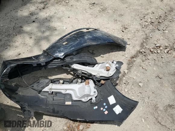 ✅ 2013 Chevrolet Volt • VIN: 1G1RA6E4XDU116543 • Lot: 58537464. Wystawiony na Copart z przebiegiem 152 792 mil. Bezpłatny archiwum sprzedaży aukcyjnych z USA i szczegółowy raport historii pojazdu na DreamBid. Zdjęcie 12.