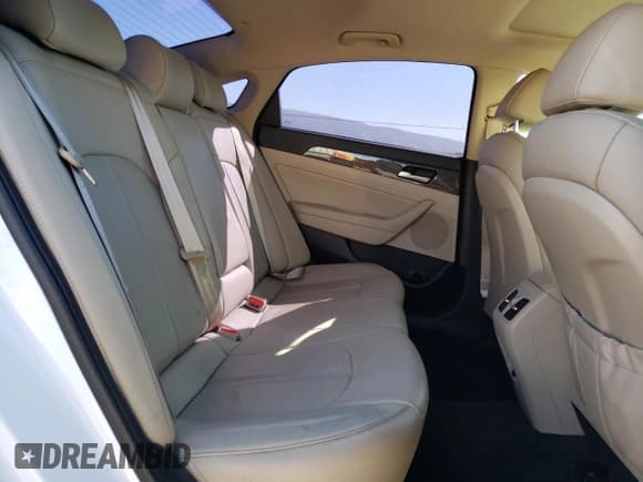✅ 2018 Hyundai Sonata Limited • VIN: 5NPE34AF0JH660874 • Lot: 48019883. Listed on Copart with 47,390 mi. Free auction sales archive from the USA and detailed vehicle history report at DreamBid. Image 10.