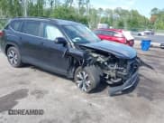 ✅ 2024 Volkswagen Atlas SE • VIN: 1V2DR2CA1RC576374 • Lot: 42491607. Listed on IAAI with 23,355 mi. Free auction sales archive from the USA and detailed vehicle history report at DreamBid. Image 1.