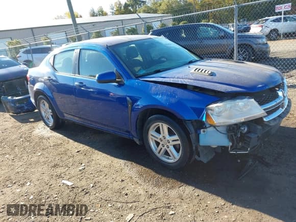 ✅ 2012 Dodge Avenger SXT • VIN: 1C3CDZCB6CN183337 • Лот: 43510233. Опубликован ранее на IAAI с пробегом 126 255 миль. Бесплатный доступ к архиву аукционных продаж из США и подробный отчёт об истории автомобиля на DreamBid. Изображение 1.