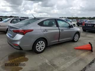 ✅ 2022 Hyundai Accent SEL • VIN: 3KPC24A66NE177619 • Lot: 74314364. Wystawiony na Copart z przebiegiem 10 703 mil mil. Skorzystaj z bezpłatnego archiwum sprzedaży aukcyjnych z USA i zobacz szczegółowy raport historii pojazdu na DreamBid. Zdjęcie 3.