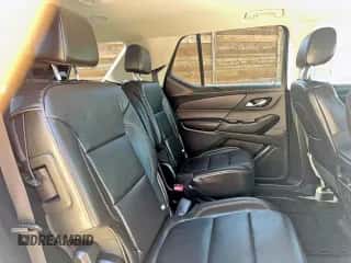 2019 Chevrolet Traverse RS z VIN 1GNERJKX7KJ241716, wystawiony jako Copart lot #86508805 z przebiegiem 113 732 mil mil oraz Czysty tytuł • Clean title. Historia ofert i sprzedaży dostępna na DreamBid. Obrazek 6.