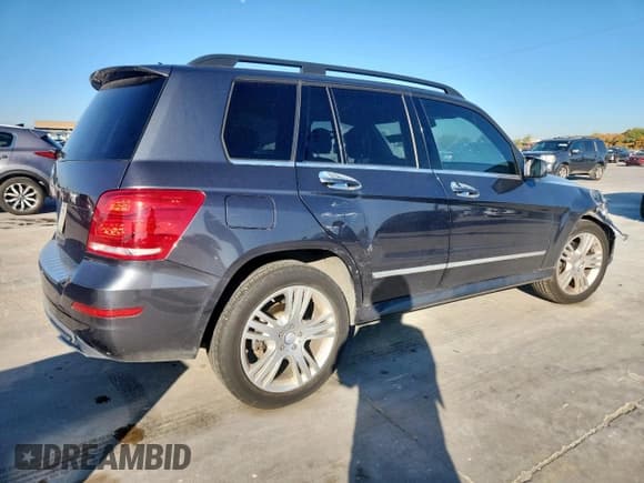 ✅ 2014 Mercedes-Benz GLK 350 • VIN: WDCGG5HBXEG199855 • Lot: 90896365. Listed on Copart with 52,530 mi. Free auction sales archive from the USA and detailed vehicle history report at DreamBid. Image 3.