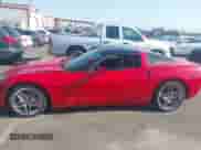 2006 Chevrolet Corvette z VIN 1G1YY25U465131214, wystawiony jako IAAI lot #43107832 z przebiegiem 55 083 mil mil oraz . Historia ofert i sprzedaży dostępna na DreamBid. Obrazek 14.