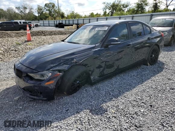 ✅ 2015 BMW 3 Series 328i • VIN: WBA3A5G5XFNS81905 • Lot: 90290885. Listed on Copart with 122,696 mi. Free auction sales archive from the USA and detailed vehicle history report at DreamBid. Image 1.