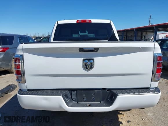 ✅ 2015 Ram 1500 Tradesman • VIN: 1C6RR6KG1FS762624 • Lot: 41716328. Listed on IAAI with 141,323 mi. Free auction sales archive from the USA and detailed vehicle history report at DreamBid. Image 16.