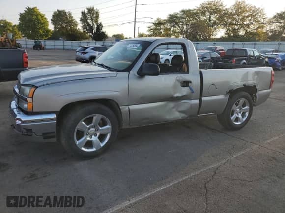 ✅ 2003 Chevrolet Silverado 1500 • VIN: 1GCEC14V43Z239995 • Lot: 71229394. Wystawiony na Copart z przebiegiem 301 543 mil mil. Skorzystaj z bezpłatnego archiwum sprzedaży aukcyjnych z USA i zobacz szczegółowy raport historii pojazdu na DreamBid. Zdjęcie 1.