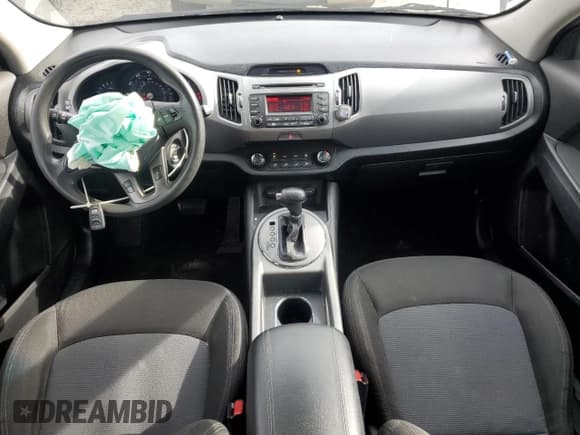 ✅ 2015 Kia Sportage LX • VIN: KNDPB3AC7F7745475 • Lot: 82736745. Wystawiony na Copart z przebiegiem 105 897 mil. Bezpłatny archiwum sprzedaży aukcyjnych z USA i szczegółowy raport historii pojazdu na DreamBid. Zdjęcie 8.