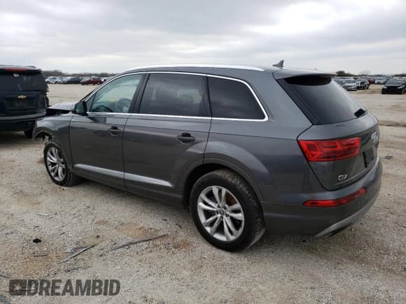 ✅ 2018 Audi Q7 • VIN: WA1LHBF78JD034424 • Lot: 36938824. Wystawiony na Copart z przebiegiem 70 115 mil. Bezpłatny archiwum sprzedaży aukcyjnych z USA i szczegółowy raport historii pojazdu na DreamBid. Zdjęcie 2.