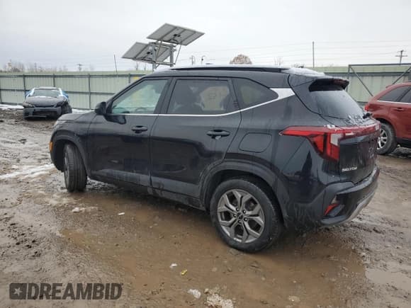 ✅ 2024 Kia Seltos S • VIN: KNDEUCAAXR7515420 • Lot: 92199115. Listed on Copart with 51,621 mi. Free auction sales archive from the USA and detailed vehicle history report at DreamBid. Image 2.