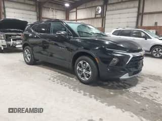 2023 Chevrolet Blazer LT z VIN 3GNKBJR45PS234918, wystawiony jako IAAI lot #42318333 z przebiegiem 16 348 mil mil oraz . Historia ofert i sprzedaży dostępna na DreamBid. Obrazek 1.