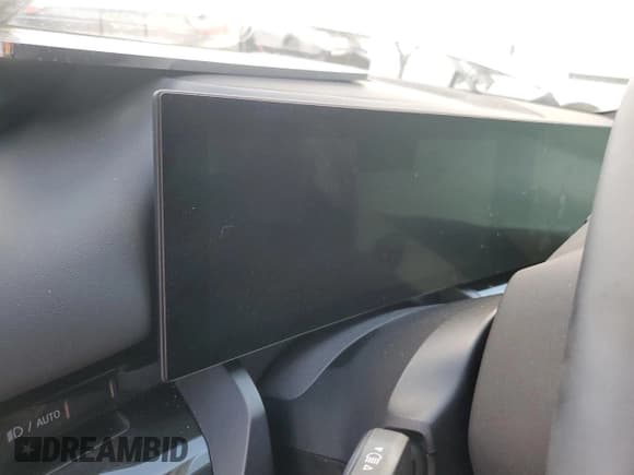 ✅ 2024 BMW 5 Series 530i xDrive • VIN: WBA53FJ09RCP70902 • Lot: 91128875. Wystawiony na Copart z przebiegiem Nie podano. Bezpłatny archiwum sprzedaży aukcyjnych z USA i szczegółowy raport historii pojazdu na DreamBid. Zdjęcie 9.