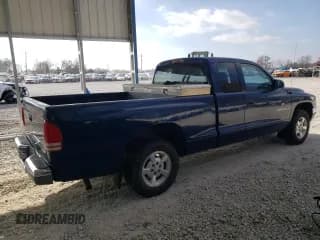 ✅ 2001 Dodge Dakota • VIN: 1B7GL22X01S301921 • Lot: 82611624. Wystawiony na Copart z przebiegiem 181 514 mil. Bezpłatny archiwum sprzedaży aukcyjnych z USA i szczegółowy raport historii pojazdu na DreamBid. Zdjęcie 3.