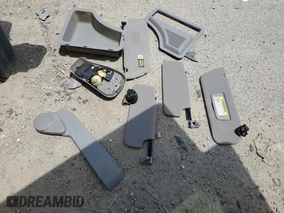 ✅ 1997 Ford Explorer Eddie Bauer • VIN: 1FMCU22XXVUD09705 • Lot: 55412575. Wystawiony na Copart z przebiegiem 356 444 mil. Bezpłatny archiwum sprzedaży aukcyjnych z USA i szczegółowy raport historii pojazdu na DreamBid. Zdjęcie 12.