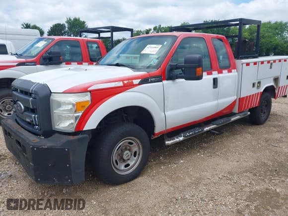 ✅ 2016 Ford F-250 XL • VIN: 1FD7X2B64GEC87410 • Lot: 42014965. Wystawiony na IAAI z przebiegiem Nie podano. Bezpłatny archiwum sprzedaży aukcyjnych z USA i szczegółowy raport historii pojazdu na DreamBid. Zdjęcie 2.