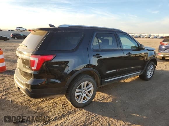 ✅ 2019 Ford Explorer XLT • VIN: 1FM5K8D82KGA03101 • Лот: 93004645. Опубликован ранее на Copart с пробегом 199 531 миль. Бесплатный доступ к архиву аукционных продаж из США и подробный отчёт об истории автомобиля на DreamBid. Изображение 3.