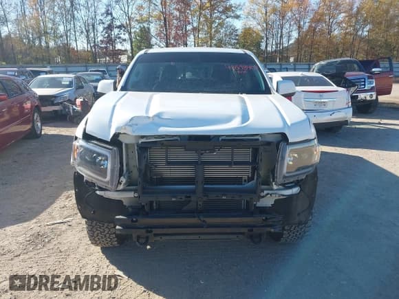 ✅ 2017 GMC Canyon 4WD SLE • VIN: 1GTP6CE17H1301807 • Lot: 43598407. Wystawiony na IAAI z przebiegiem 70 889 mil. Bezpłatny archiwum sprzedaży aukcyjnych z USA i szczegółowy raport historii pojazdu na DreamBid. Zdjęcie 12.