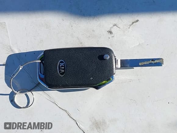 ✅ 2020 Kia Forte LXS • VIN: 3KPF24AD6LE257057 • Лот: 43165864. Опубликован ранее на IAAI с пробегом 83 508 миль. Бесплатный доступ к архиву аукционных продаж из США и подробный отчёт об истории автомобиля на DreamBid. Изображение 11.