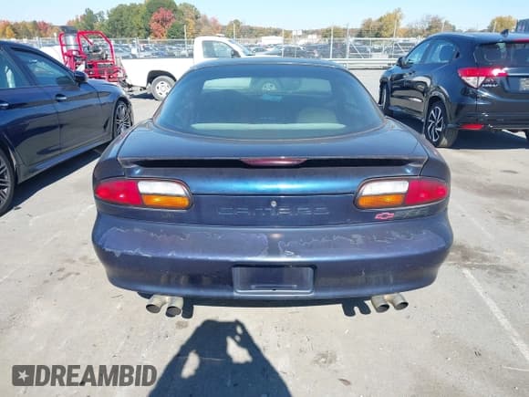 ✅ 2002 Chevrolet Camaro Z28 • VIN: 2G1FP22G022145304 • Lot: 43611003. Wystawiony na IAAI z przebiegiem 111 781 mil. Bezpłatny archiwum sprzedaży aukcyjnych z USA i szczegółowy raport historii pojazdu na DreamBid. Zdjęcie 16.