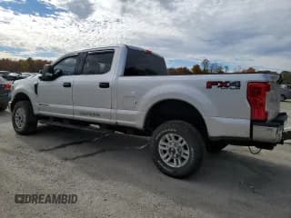 ✅ 2019 Ford F-350 XL • VIN: 1FT8W3BT7KEE09872 • Лот: 73310033. Опубликован ранее на Copart с пробегом 137 411 миль. Бесплатный доступ к архиву аукционных продаж из США и подробный отчёт об истории автомобиля на DreamBid. Изображение 2.