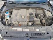 ✅ 2012 Volkswagen Passat S • VIN: 1VWAP7A3XCC096172 • Lot: 42283468. Wystawiony na IAAI z przebiegiem 131 968 mil. Bezpłatny archiwum sprzedaży aukcyjnych z USA i szczegółowy raport historii pojazdu na DreamBid. Zdjęcie 10.