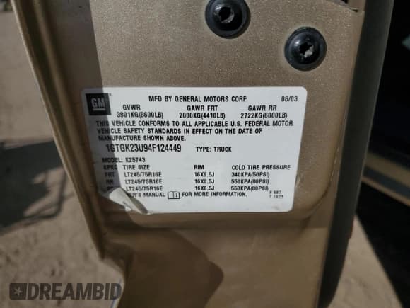 ✅ 2004 GMC Sierra 2500 SLE • VIN: 1GTGK23U94F124449 • Lot: 82589675. Wystawiony na Copart z przebiegiem 168 499 mil. Bezpłatny archiwum sprzedaży aukcyjnych z USA i szczegółowy raport historii pojazdu na DreamBid. Zdjęcie 12.