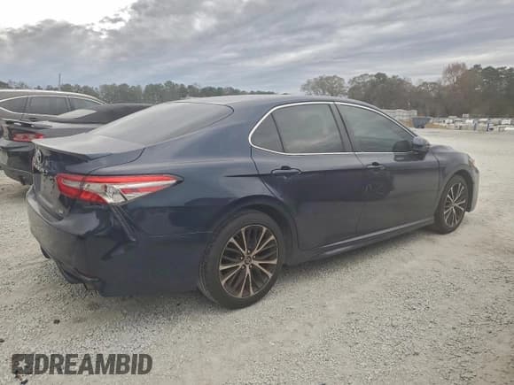 ✅ 2018 Toyota Camry SE • VIN: 4T1B11HK8JU549663 • Lot: 93957585. Listed on Copart with 181,553 mi. Free auction sales archive from the USA and detailed vehicle history report at DreamBid. Image 3.