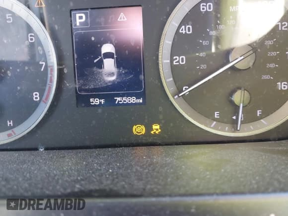 ✅ 2015 Hyundai Sonata SE • VIN: 5NPE24AF0FH246052 • Lot: 43311714. Listed on IAAI with 75,588 mi. Free auction sales archive from the USA and detailed vehicle history report at DreamBid. Image 7.