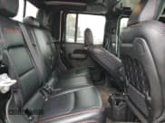 ✅ 2023 Jeep Gladiator Rubicon • VIN: 1C6JJTBG6PL500516 • Лот: 43432015. Опубликован ранее на Copart с пробегом 107 096 миль. Бесплатный доступ к архиву аукционных продаж из США и подробный отчёт об истории автомобиля на DreamBid. Изображение 10.