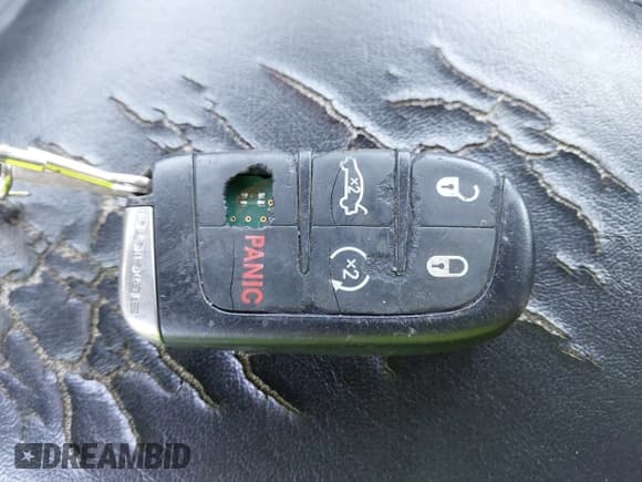 ✅ 2013 Dodge Charger Road/Track • VIN: 2C3CDXCT3DH594668 • Лот: 43206965. Опубликован ранее на IAAI с пробегом 237 606 миль. Бесплатный доступ к архиву аукционных продаж из США и подробный отчёт об истории автомобиля на DreamBid. Изображение 11.