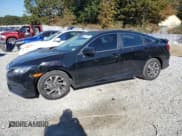 ✅ 2018 Honda Civic EX • VIN: 19XFC2F71JE015360 • Lot: 92479125. Wystawiony na Copart z przebiegiem 141 858 mil. Bezpłatny archiwum sprzedaży aukcyjnych z USA i szczegółowy raport historii pojazdu na DreamBid. Zdjęcie 1.