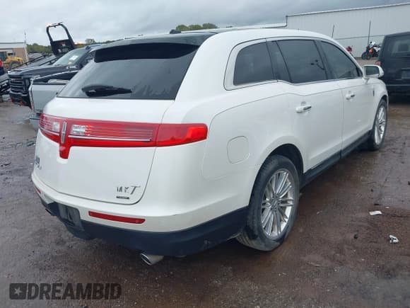 ✅ 2013 Lincoln MKT EcoBoost • VIN: 2LMHJ5ATXDBL53758 • Lot: 43536000. Listed on IAAI with 71,305 mi. Free auction sales archive from the USA and detailed vehicle history report at DreamBid. Image 4.