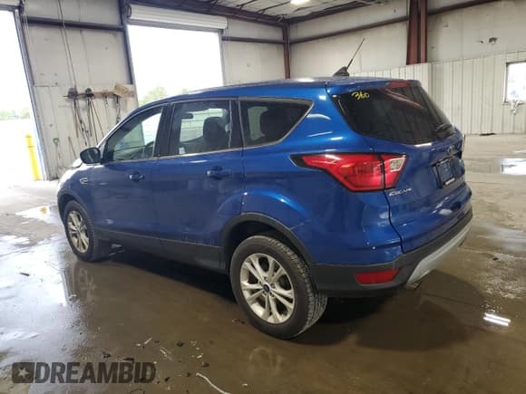 ✅ 2019 Ford Escape SE • VIN: 1FMCU9GD9KUA09270 • Lot: 68672485. Wystawiony na Copart z przebiegiem 43 856 mil. Bezpłatny archiwum sprzedaży aukcyjnych z USA i szczegółowy raport historii pojazdu na DreamBid. Zdjęcie 2.
