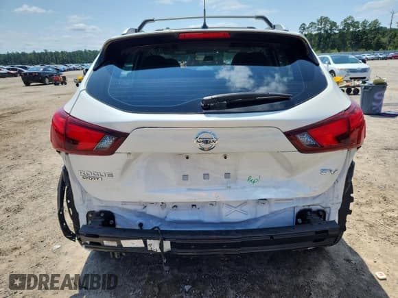 ✅ 2018 Nissan Rogue SV • VIN: JN1BJ1CPXJW104453 • Lot: 71653895. Wystawiony na Copart z przebiegiem 15 055 mil. Bezpłatny archiwum sprzedaży aukcyjnych z USA i szczegółowy raport historii pojazdu na DreamBid. Zdjęcie 6.