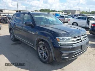 ✅ 2019 Volkswagen Atlas SEL R-Line • VIN: 1V2RR2CA9KC610802 • Lot: 43362893. Wystawiony na IAAI z przebiegiem 141 196 mil. Bezpłatny archiwum sprzedaży aukcyjnych z USA i szczegółowy raport historii pojazdu na DreamBid. Zdjęcie 1.