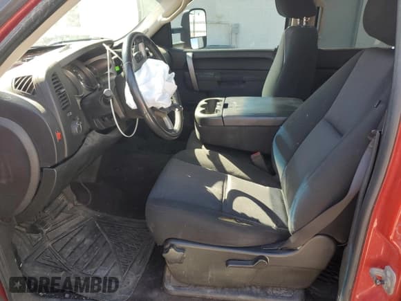 ✅ 2011 Chevrolet Silverado 1500 LT • VIN: 3GCPKSEA6BG105274 • Lot: 85095165. Wystawiony na Copart z przebiegiem Nie podano. Bezpłatny archiwum sprzedaży aukcyjnych z USA i szczegółowy raport historii pojazdu na DreamBid. Zdjęcie 7.