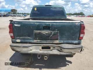 ✅ 2006 Chevrolet Silverado 1500 LS • VIN: 2GCEK13V561258587 • Lot: 68458974. Wystawiony na Copart z przebiegiem 237 218 mil mil. Skorzystaj z bezpłatnego archiwum sprzedaży aukcyjnych z USA i zobacz szczegółowy raport historii pojazdu na DreamBid. Zdjęcie 6.