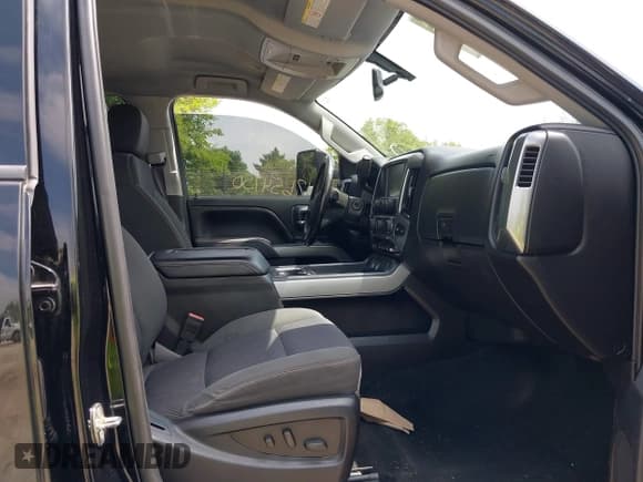 ✅ 2015 Chevrolet Silverado 2500HD LT • VIN: 1GC1KVEGXFF661574 • Lot: 42809342. Listed on IAAI with 265,001 mi. Free auction sales archive from the USA and detailed vehicle history report at DreamBid. Image 5.