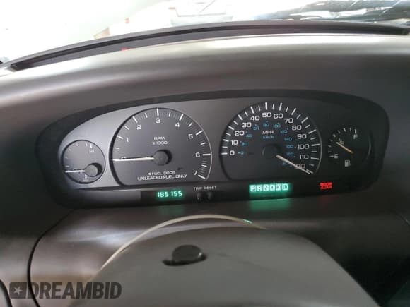 ✅ 2000 Chrysler Town & Country LX • VIN: 1C4GP44G1YB695954 • Lot: 81362815. Listed on Copart with 185,155 mi. Free auction sales archive from the USA and detailed vehicle history report at DreamBid. Image 9.