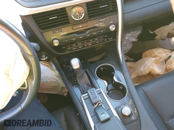 ✅ 2021 Lexus RX 350 • VIN: 2T2AZMAA5MC198297 • Лот: 43475117. Опубликован ранее на IAAI с пробегом 25 289 миль. Бесплатный доступ к архиву аукционных продаж из США и подробный отчёт об истории автомобиля на DreamBid. Изображение 11.