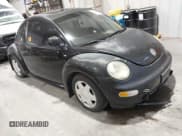 ✅ 2000 Volkswagen Beetle GLS • VIN: 3VWCF21C6YM462522 • Lot: 43896364. Wystawiony na IAAI z przebiegiem Nie podano. Bezpłatny archiwum sprzedaży aukcyjnych z USA i szczegółowy raport historii pojazdu na DreamBid. Zdjęcie 1.