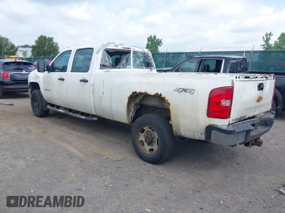 ✅ 2014 Chevrolet Silverado 2500HD Work Truck • VIN: 1GC1KVCG3EF179806 • Lot: 42708415. Listed on IAAI with 249,255 mi. Free auction sales archive from the USA and detailed vehicle history report at DreamBid. Image 3.
