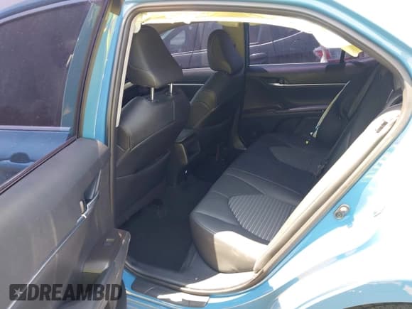 ✅ 2024 Toyota Camry SE • VIN: 4T1G11AK1RU232223 • Lot: 42961829. Wystawiony na IAAI z przebiegiem 27 624 mil. Bezpłatny archiwum sprzedaży aukcyjnych z USA i szczegółowy raport historii pojazdu na DreamBid. Zdjęcie 8.