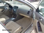 ✅ 2010 Nissan Altima SR • VIN: 1N4BL2AP8AN521503 • Lot: 43079703. Listed on IAAI with 186,638 mi. Free auction sales archive from the USA and detailed vehicle history report at DreamBid. Image 5.