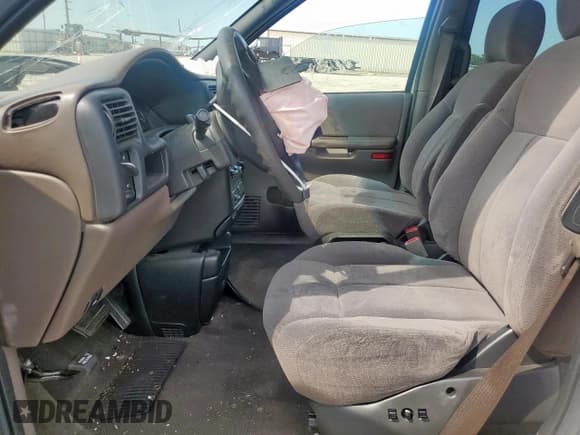 ✅ 2000 Oldsmobile Silhouette GL • VIN: 1GHDX03E2YD168340 • Лот: 58236075. Опубликован ранее на Copart с пробегом Не указан. Бесплатный доступ к архиву аукционных продаж из США и подробный отчёт об истории автомобиля на DreamBid. Изображение 7.