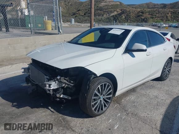 ✅ 2021 BMW 2 Series 228i • VIN: WBA53AK07M7J56451 • Lot: 42292353. Wystawiony na IAAI z przebiegiem 26 584 mil. Bezpłatny archiwum sprzedaży aukcyjnych z USA i szczegółowy raport historii pojazdu na DreamBid. Zdjęcie 2.