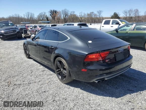 ✅ 2013 Audi S7 Prestige • VIN: WAUW2AFC8DN132991 • Лот: 50159955. Опубликован ранее на Copart с пробегом 140 507 миль. Бесплатный доступ к архиву аукционных продаж из США и подробный отчёт об истории автомобиля на DreamBid. Изображение 2.