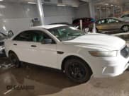 ✅ 2013 Ford Police Interceptor • VIN: 1FAHP2MT7DG101909 • Lot: 41400024. Wystawiony na IAAI z przebiegiem 260 481 mil. Bezpłatny archiwum sprzedaży aukcyjnych z USA i szczegółowy raport historii pojazdu na DreamBid. Zdjęcie 13.