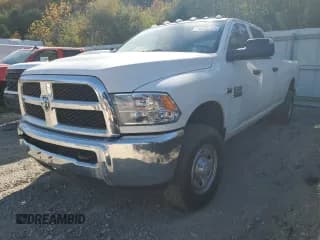 ✅ 2016 Ram 2500 Tradesman • VIN: 3C6UR5HJ6GG350523 • Lot: 76520284. Wystawiony na Copart z przebiegiem 174 469 mil. Bezpłatny archiwum sprzedaży aukcyjnych z USA i szczegółowy raport historii pojazdu na DreamBid. Zdjęcie 1.